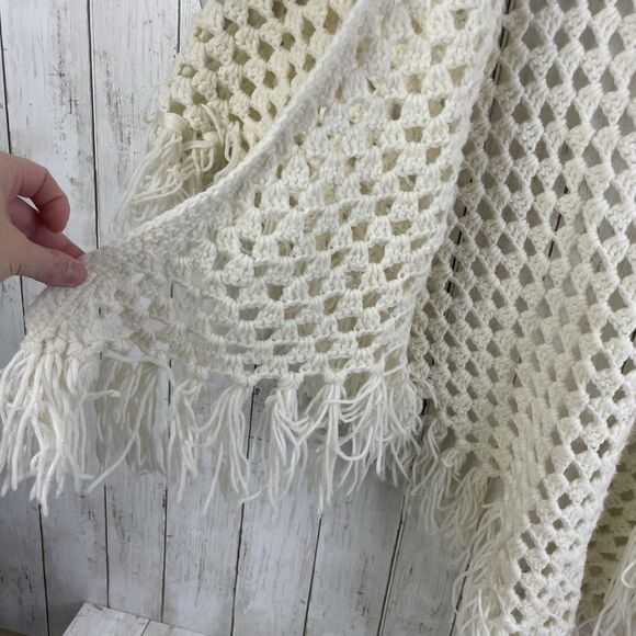 Vtg Crochet Shawl Scarf Wrap Cream Fringe Boho Festival Romantic Handmade - Picture 3 of 6
